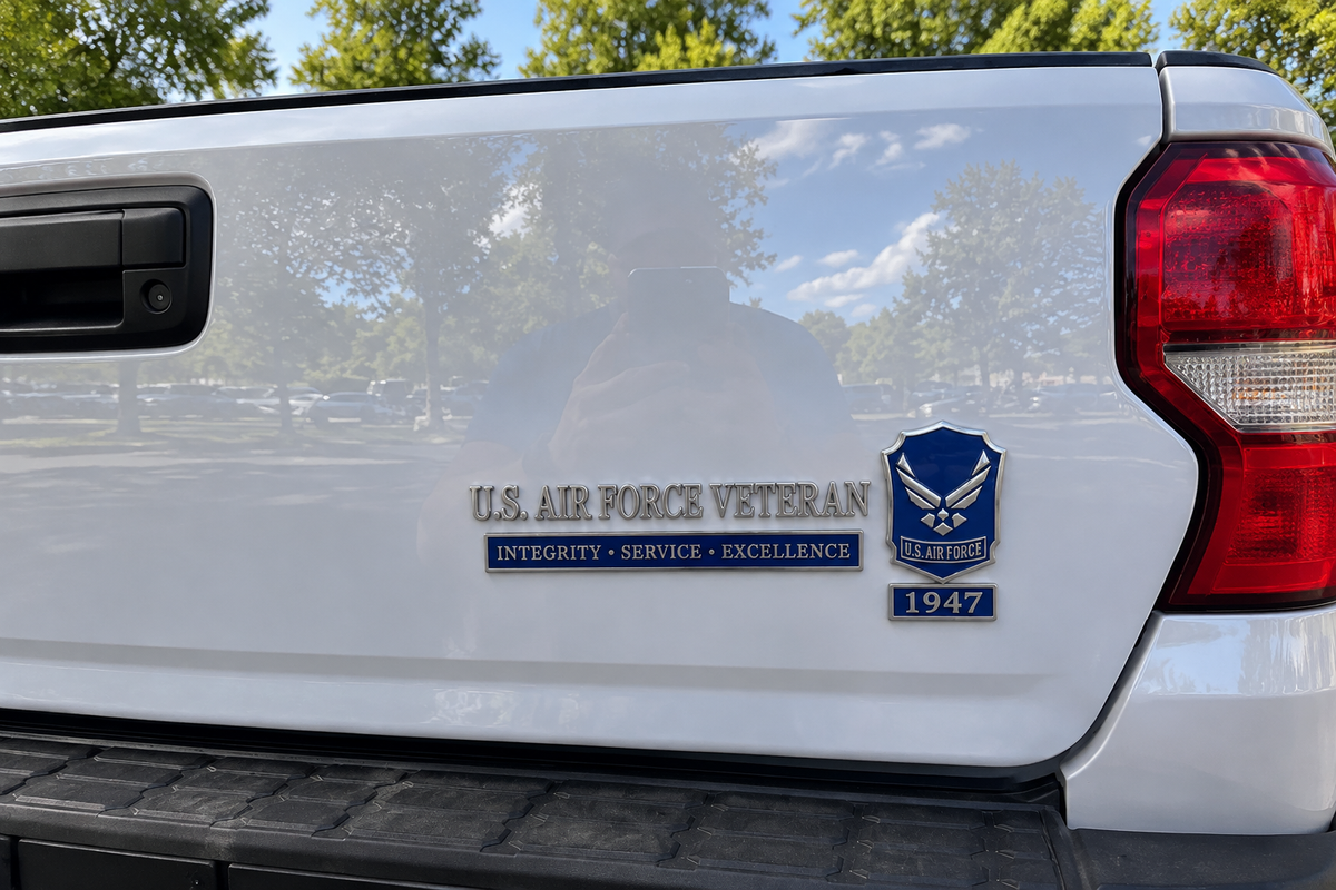Salute Emblem